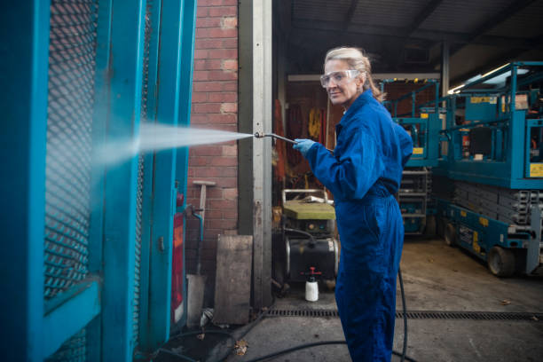 Best Rust Removal  in Trinity, FL